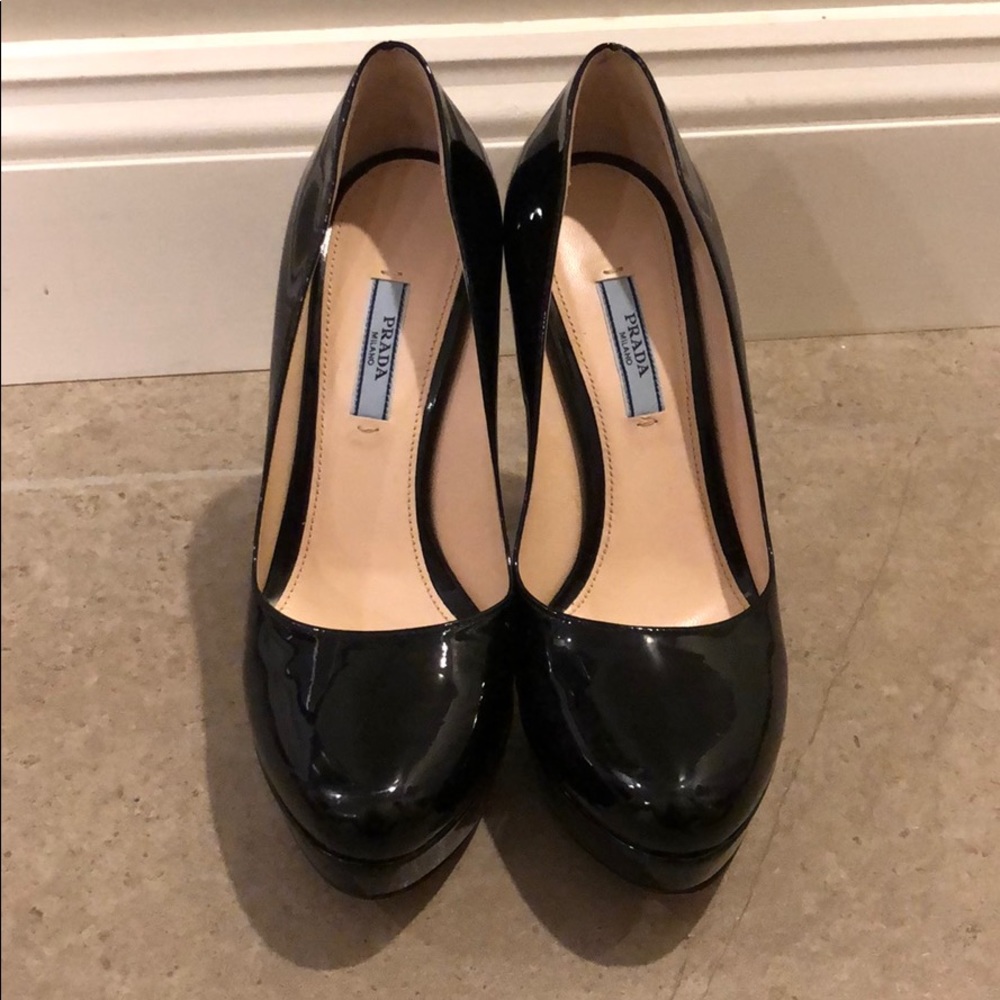 Authentic Prada Vernice Basic Patent Nero 37.5 - image 1